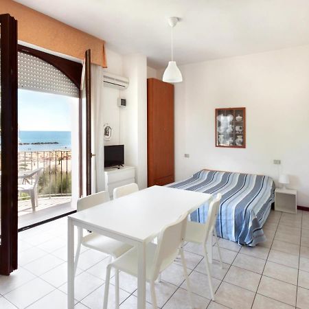 Aparthotel Il Lauro San Benedetto del Tronto Exteriér fotografie